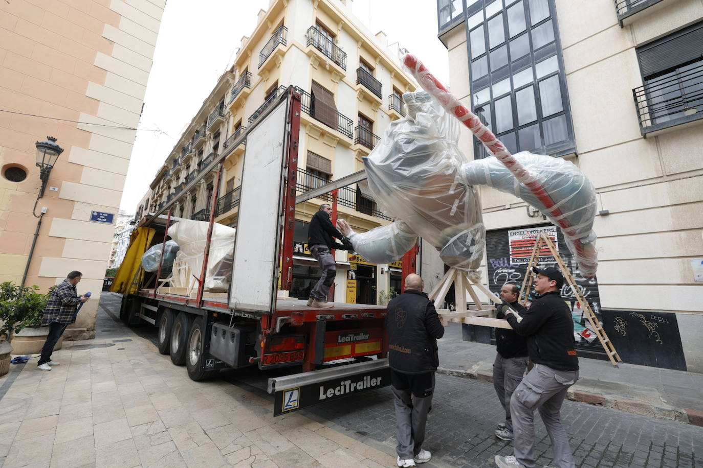 Fotos: Llegan las Fallas de especial a las calles