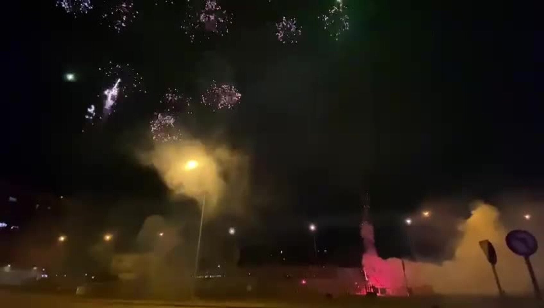 Así ha sido la mascletà nocturna este sábado en Valencia