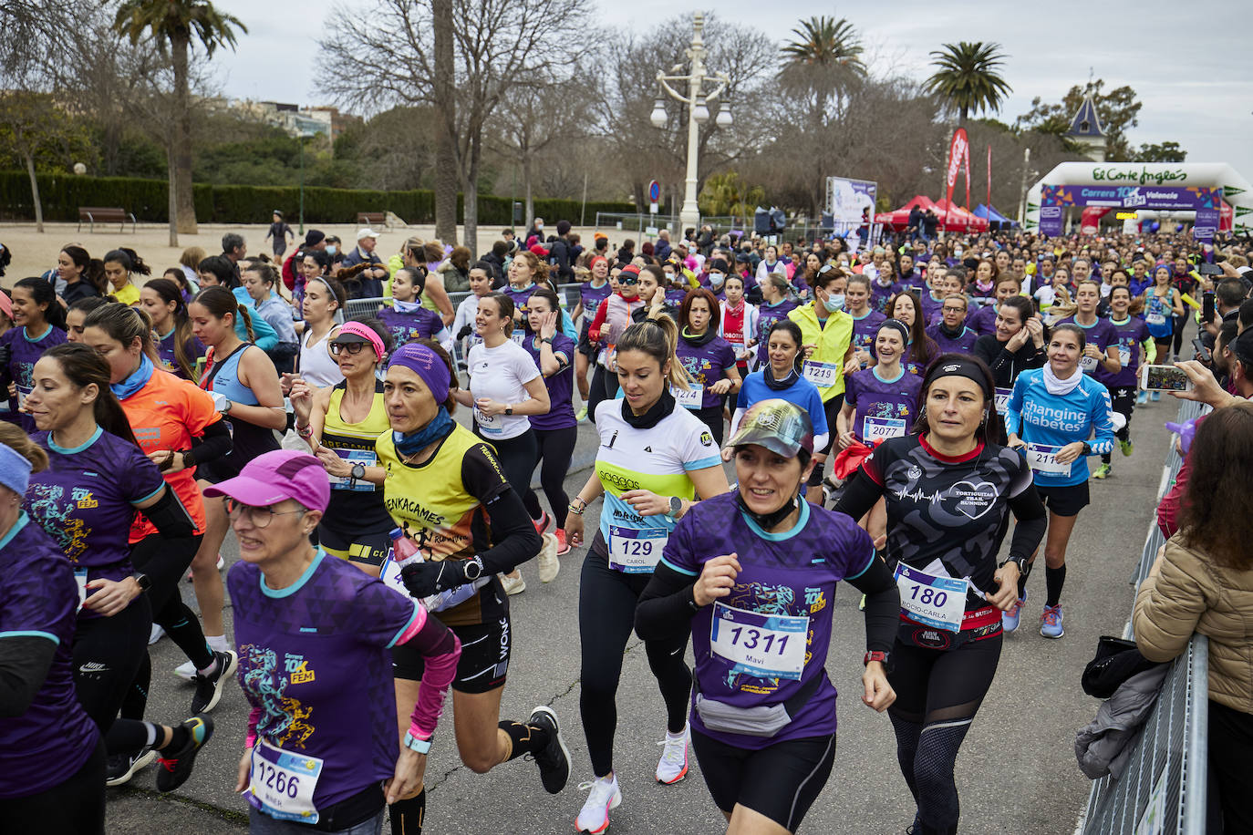 Fotos: Búscate en la carrera 10K Femenina de Valencia