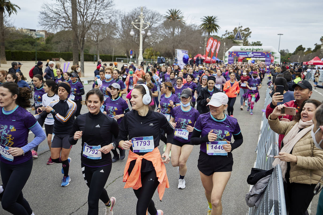 Fotos: Búscate en la carrera 10K Femenina de Valencia