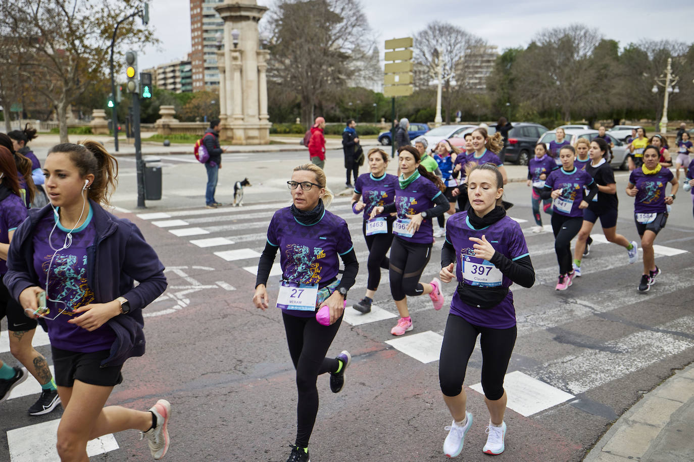 Fotos: Búscate en la carrera 10K Femenina de Valencia