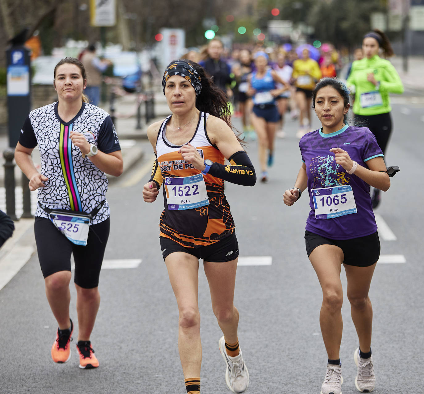 Fotos: Búscate en la carrera 10K Femenina de Valencia