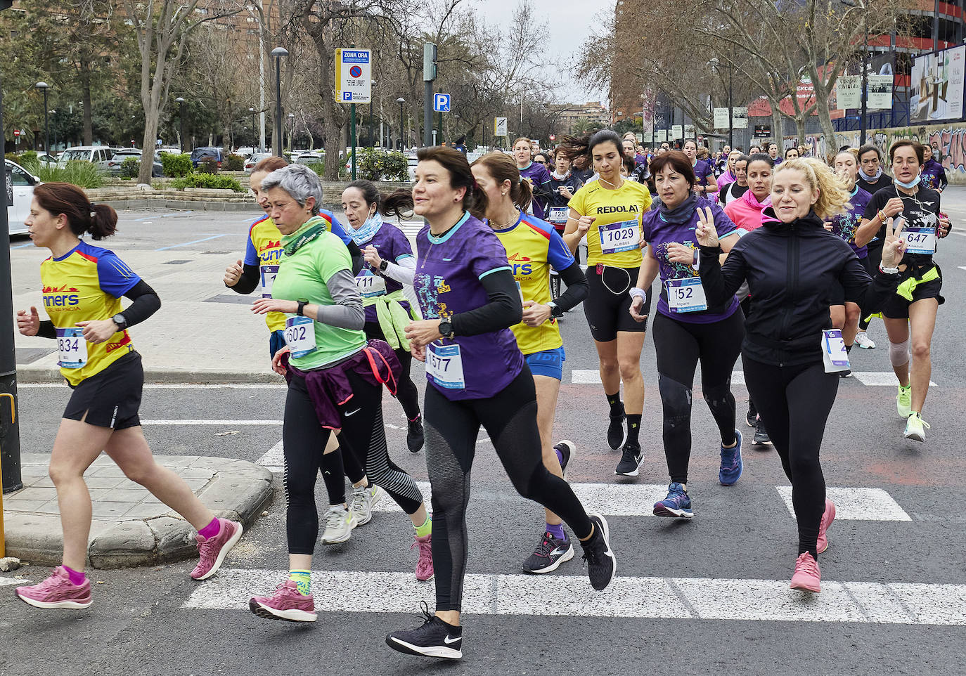 Fotos: Búscate en la carrera 10K Femenina de Valencia