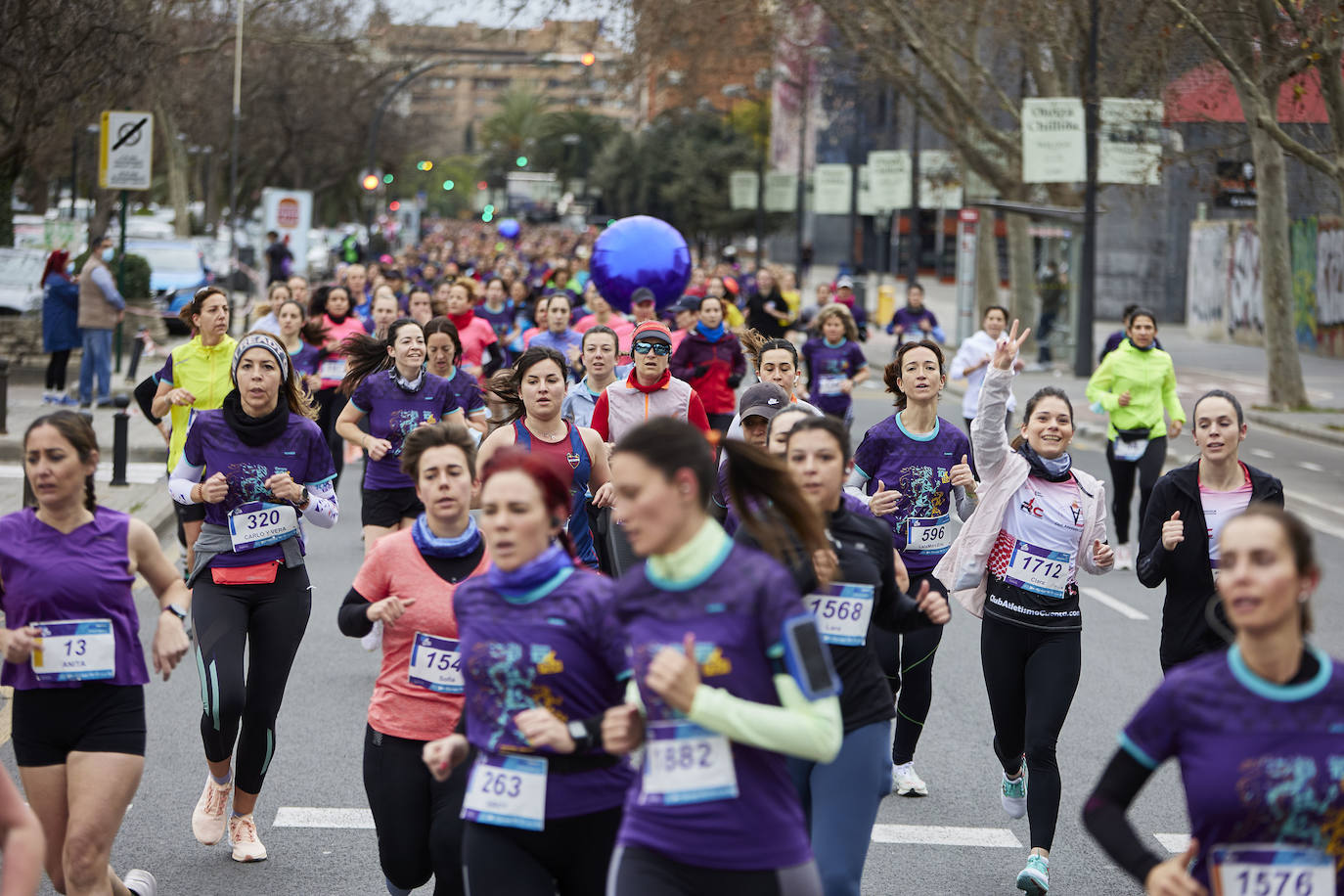 Fotos: Búscate en la carrera 10K Femenina de Valencia