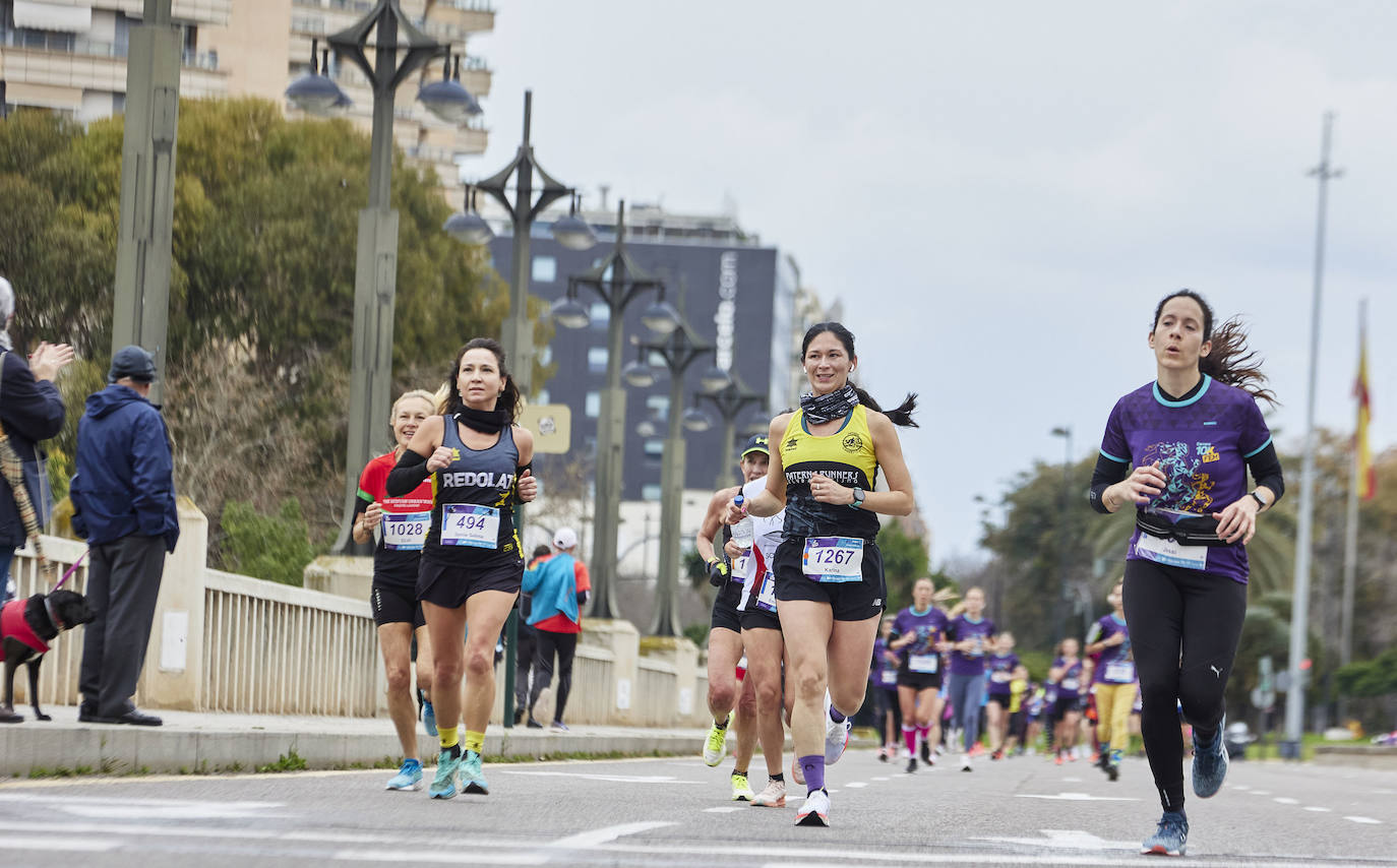 Fotos: Búscate en la carrera 10K Femenina de Valencia