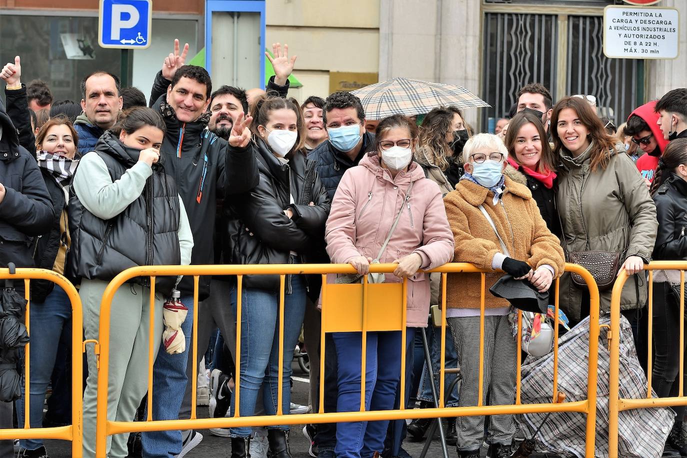 Fotos: Búscate en la mascletà del 6 de marzo de 2022