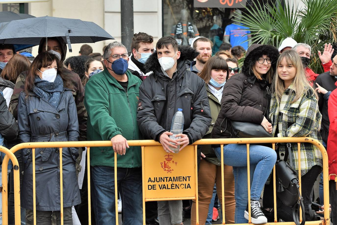 Fotos: Búscate en la mascletà del 6 de marzo de 2022