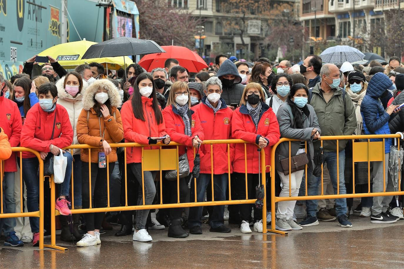 Fotos: Búscate en la mascletà del 6 de marzo de 2022