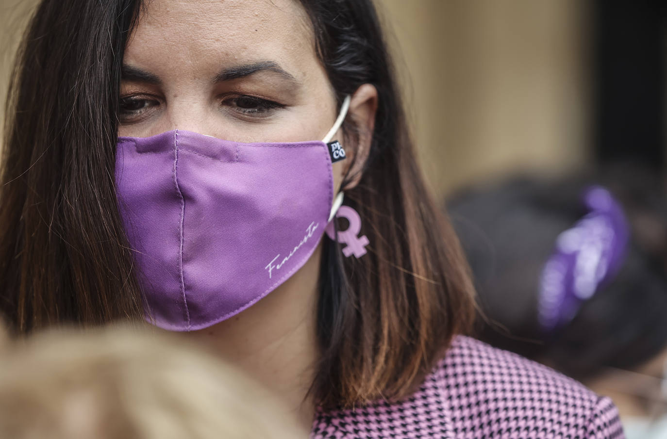 Sanda Gómez en el homenajea a las víctimas de violencia de género y a sus hijos