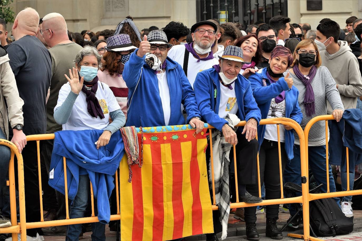 La mascletà del 8 de marzo, Día de la Mujer, ha sido disparada por Reyes Martí. 