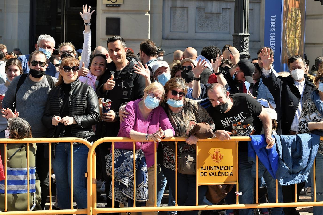 Fotos: Búscate en la mascletà del miércoles 9 de marzo