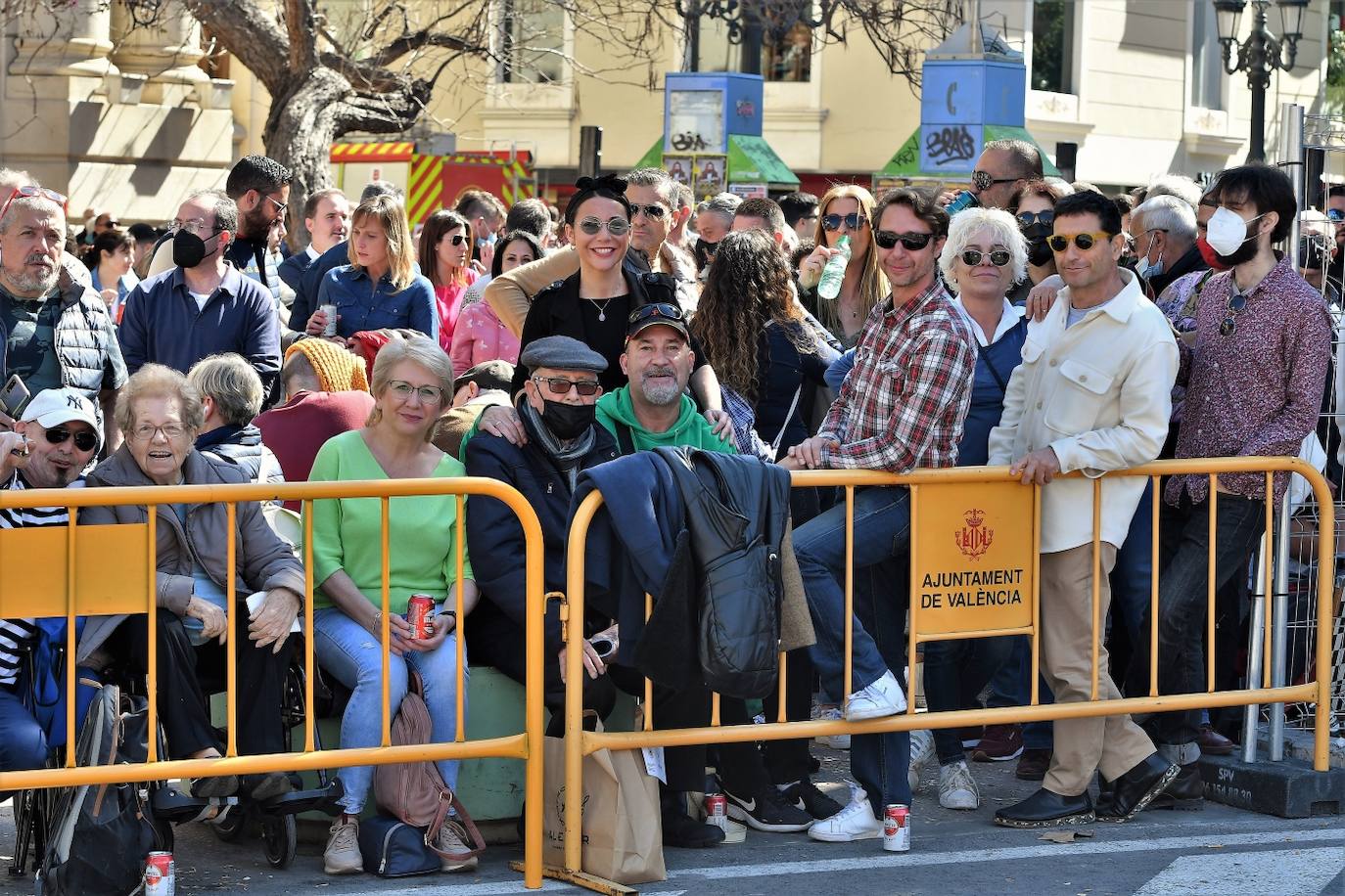 Fotos: Búscate en la mascletà del miércoles 9 de marzo