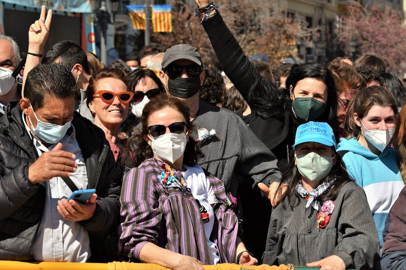 Fotos: Búscate en la mascletà del miércoles 9 de marzo