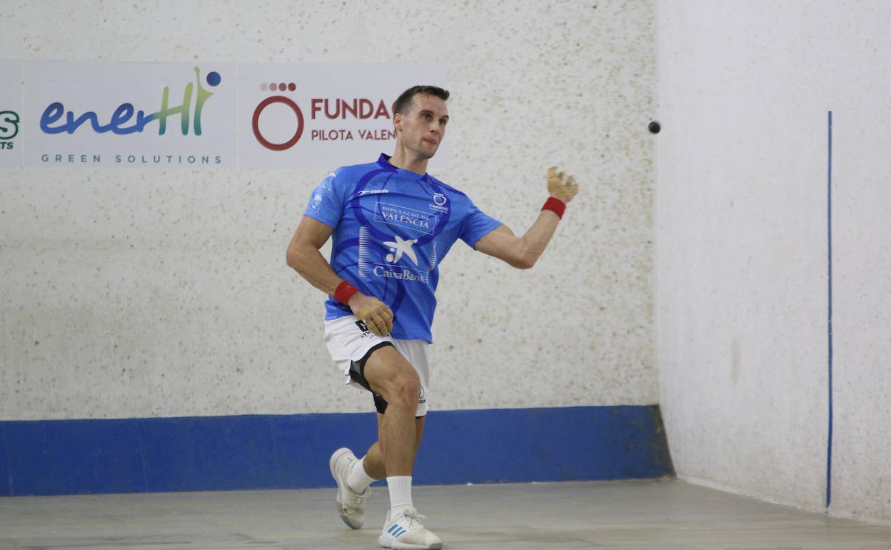 Moltó, en una partida de la Lliga de raspall. 