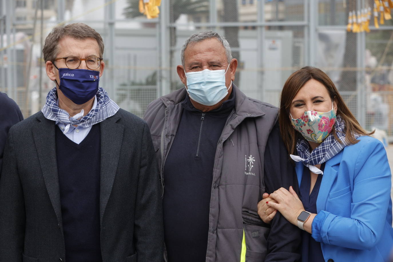 Alberto Núñez Feijóo ha decidido iniciar en Valencia su campaña para dirigir el PP y se ha convertido en el protagonista de la mascletà de este viernes 11 de marzo de 2022, disparada por Pirotecnia Tomás de Benicarló