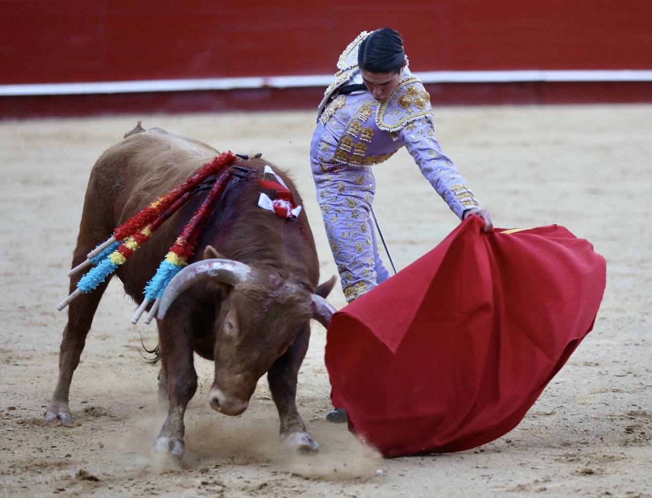 Fotos: Primera novillada de las Fallas 2022