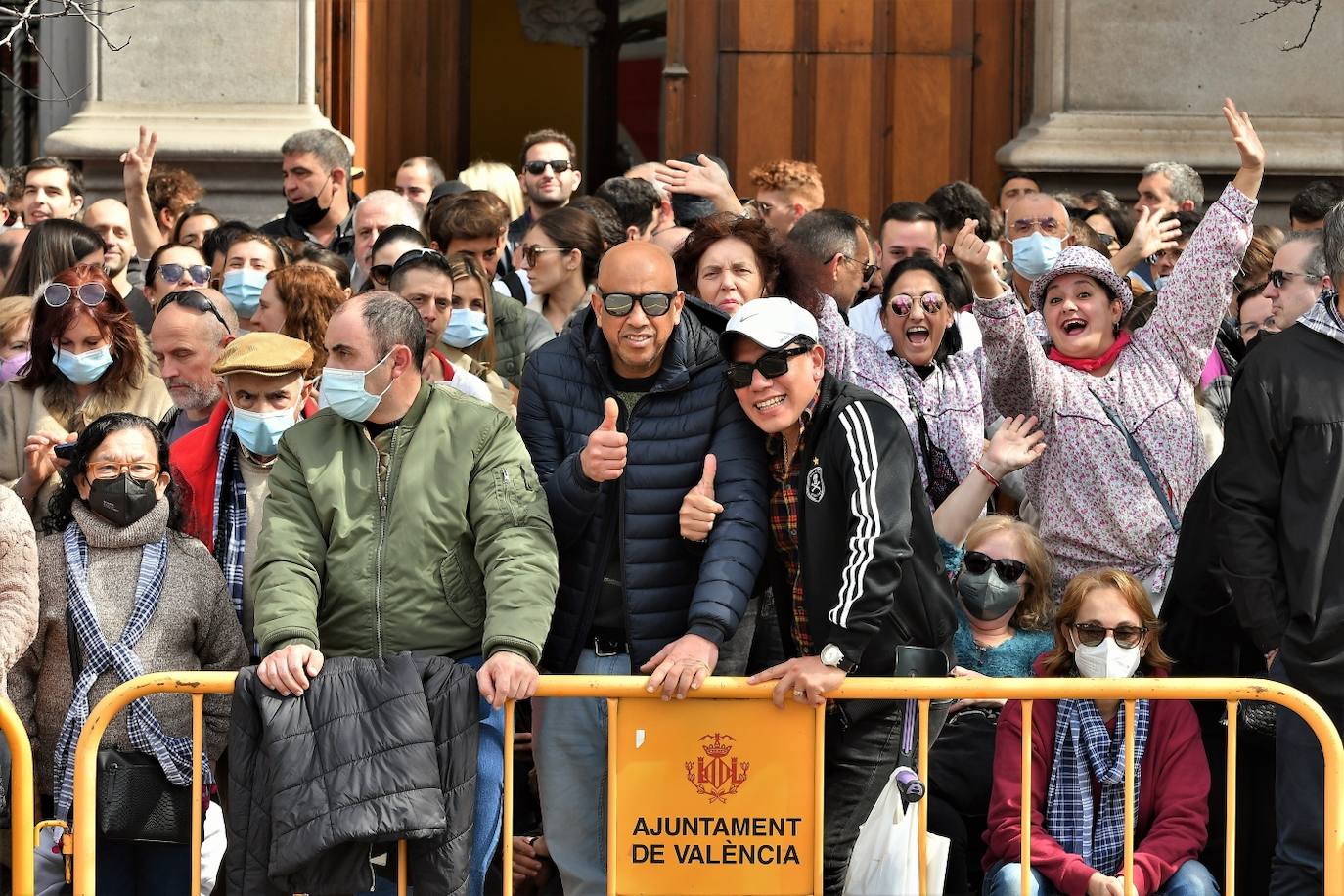 Fotos mascleta domingo: Búscate en la mascletà del domingo 13 de marzo de 2022