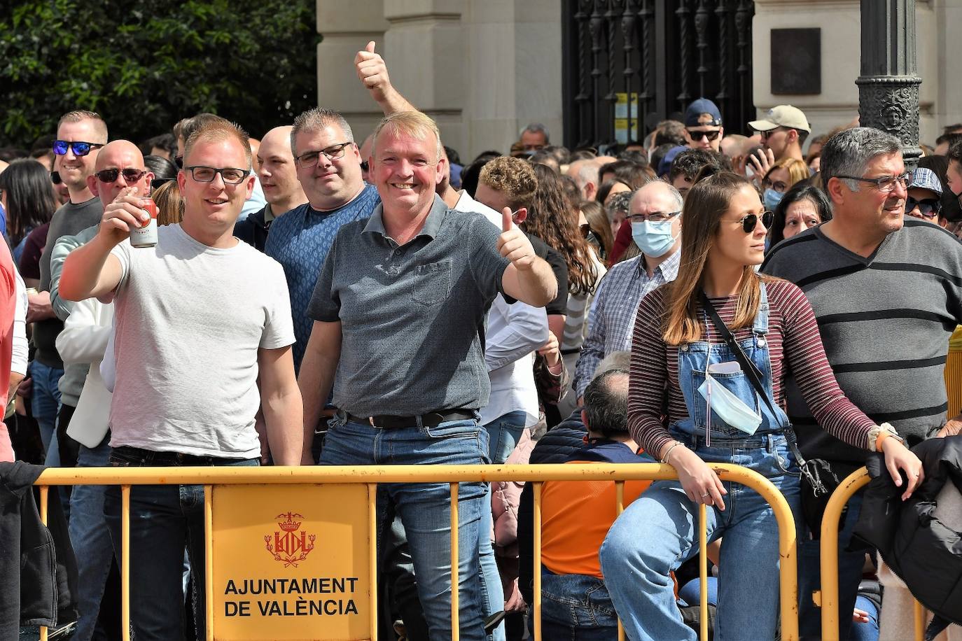 Fotos mascleta domingo: Búscate en la mascletà del domingo 13 de marzo de 2022