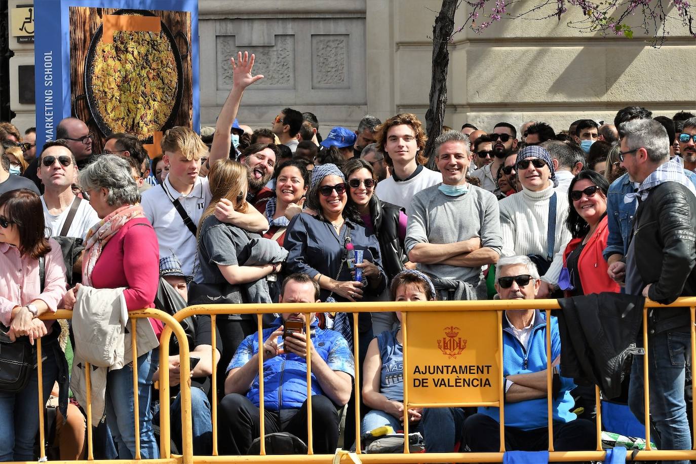 Fotos mascleta domingo: Búscate en la mascletà del domingo 13 de marzo de 2022