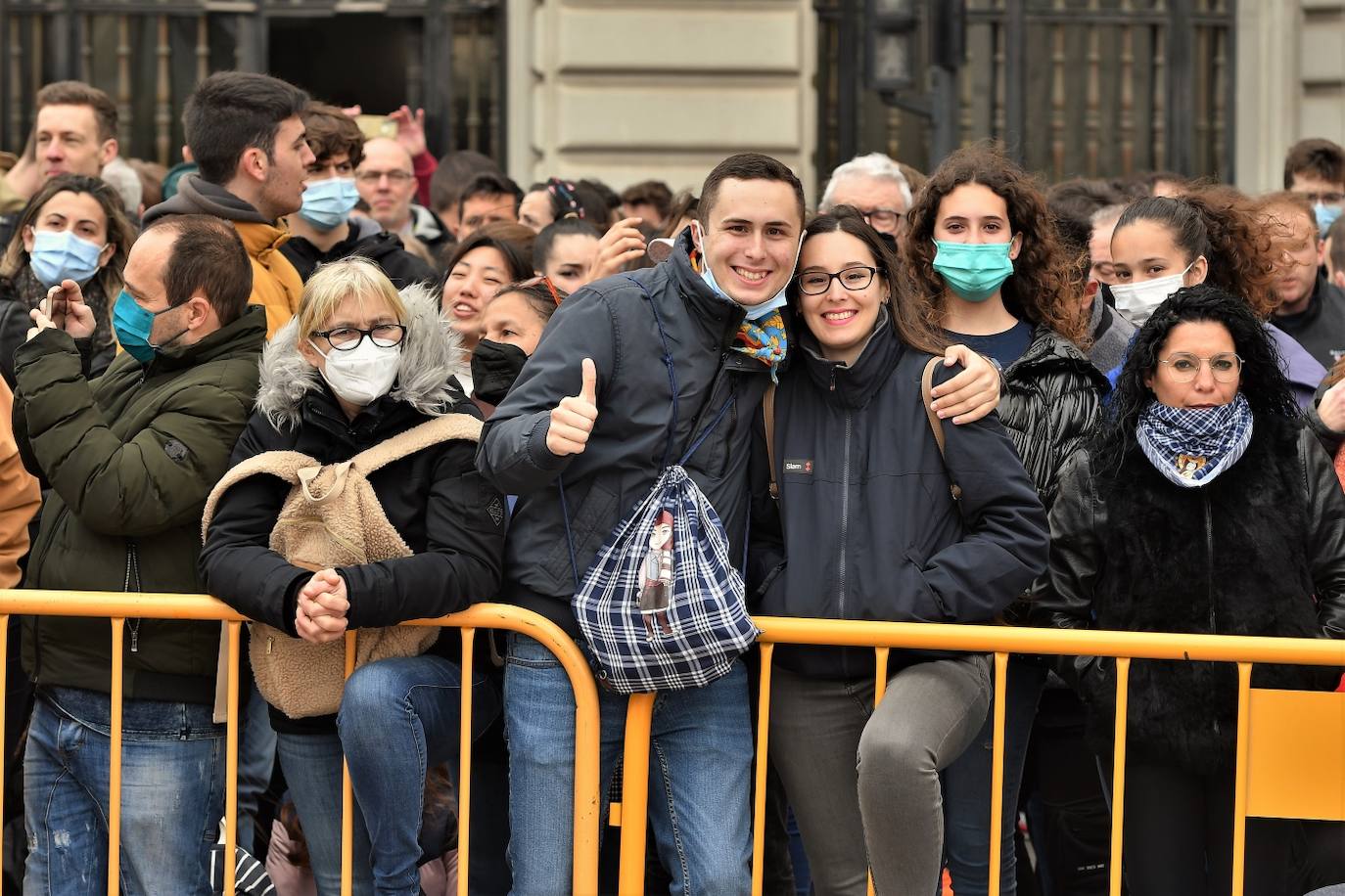 Fotos: Búscate en la mascletà del martes 15 de marzo de 2022