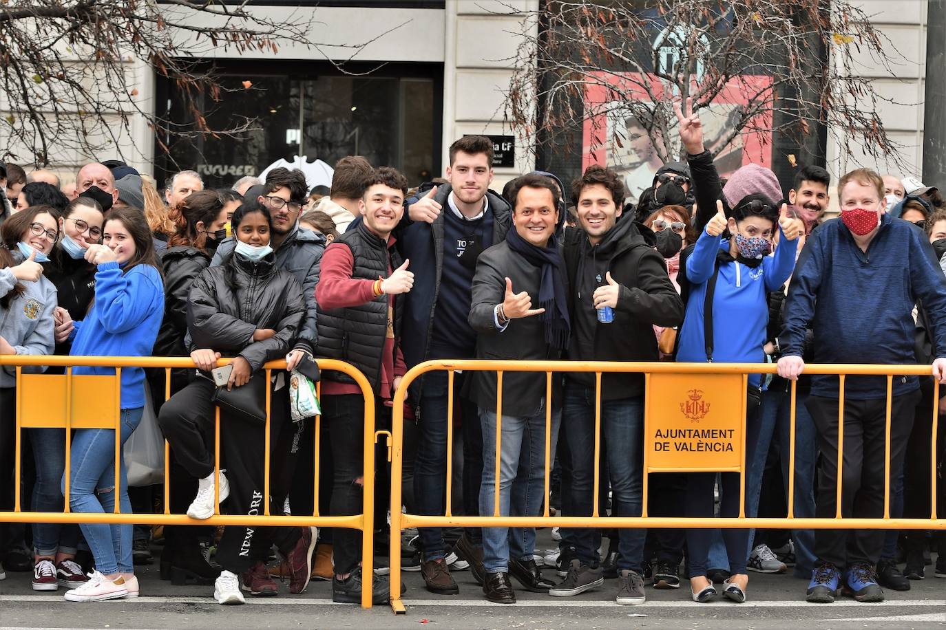 Fotos: Búscate en la mascletà del martes 15 de marzo de 2022