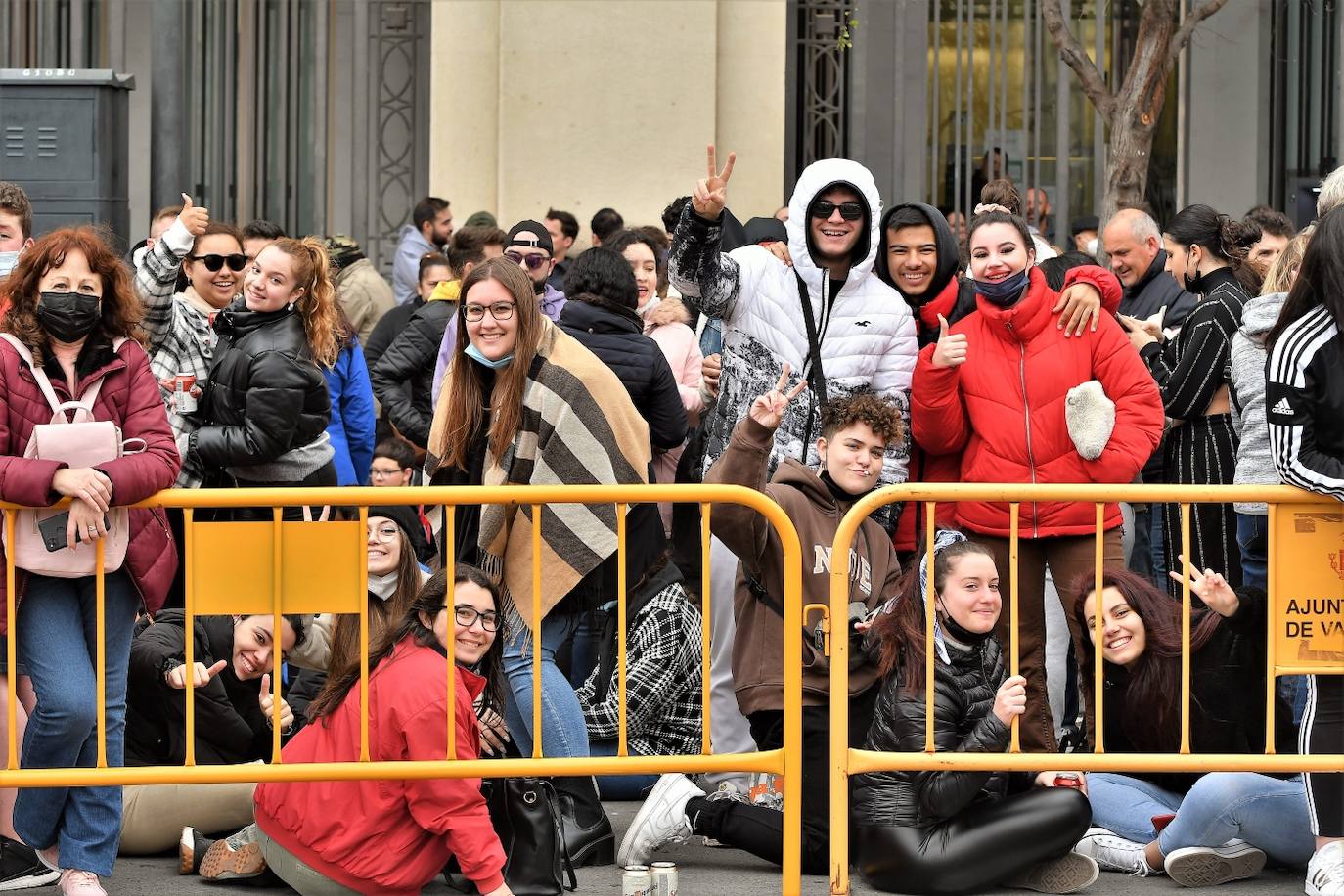 Fotos: Búscate en la mascletà del martes 15 de marzo de 2022