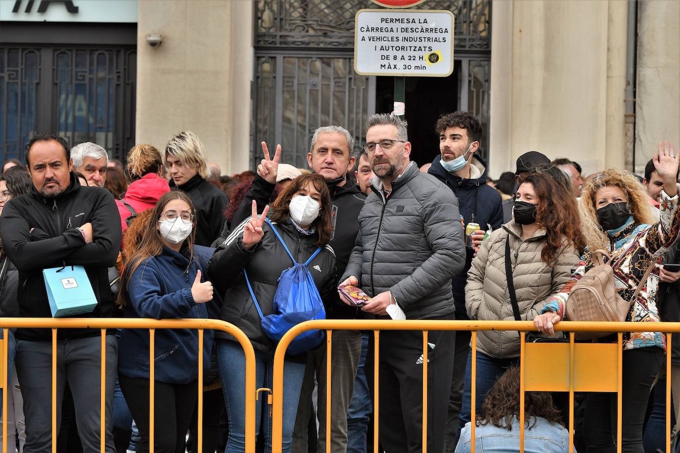 Fotos: Búscate en la mascletà del martes 15 de marzo de 2022