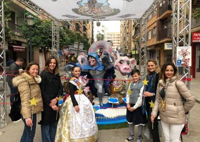 Imagen secundaria 1 - Falla Sagunto-San Antonio-Padre Urbano | Lluvia de estrellas muy solidarias