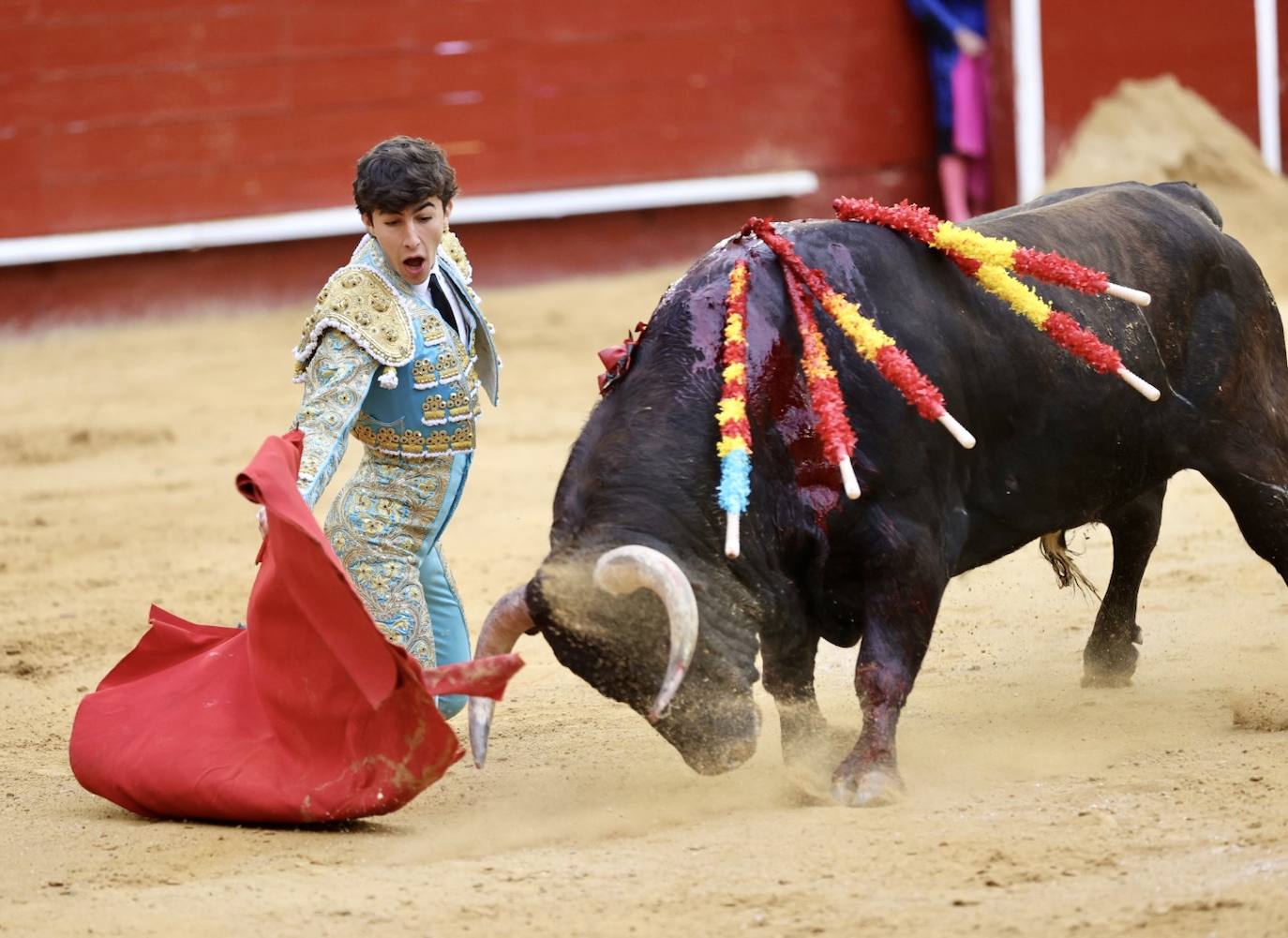 Este miércoles se ha reanudado la Feria Taurina de Fallas 2022 en la Plaza de Toros de Valencia. Han hecho el paseíllo los novillos de El Pilar para 'El Niño de las Monjas', Álvaro Alarcón y Manuel Perera.