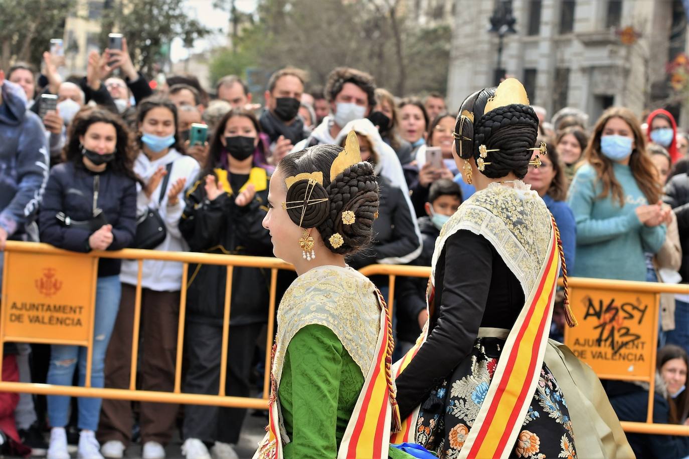 Fotos: Búscate en la mascletà de este 18 de marzo de 2022