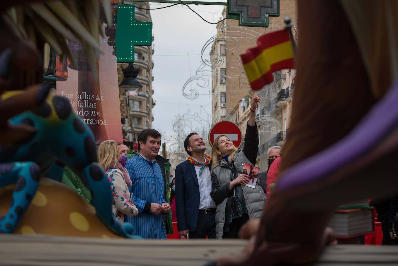 Fotos: Fallas 18 de marzo de 2022: Convento Jerusalén reúne a políticos y caras conocidas