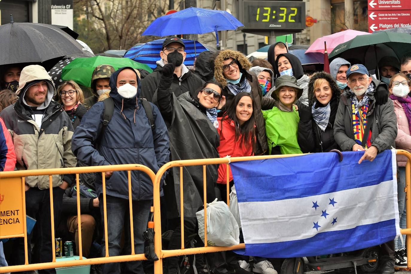 Fotos: Búscate en la mascletà de este sábado 19 de marzo