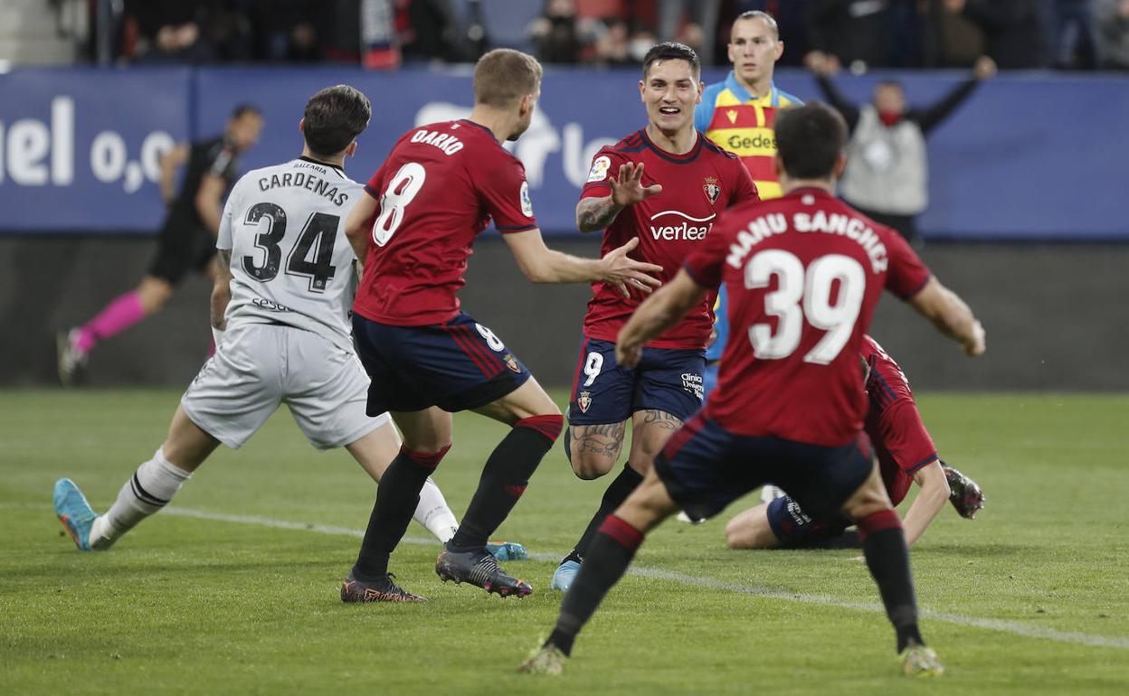 Chimy Ávila, celebrando el primer gol de Osasuna ante el Levante