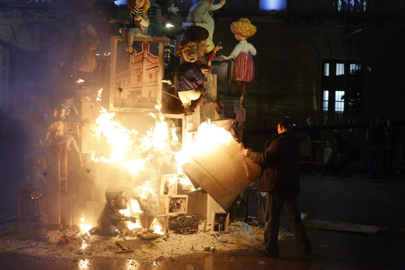 Fotos: Cremà 2022: Arden las fallas de la vuelta a la normalidad