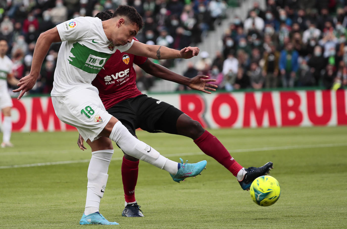 Fotos: Las mejores imágenes del Elche CF-Valencia CF