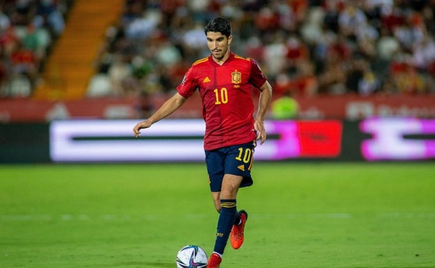 Carlos Soler intentará convencer a Luis Enrique. 