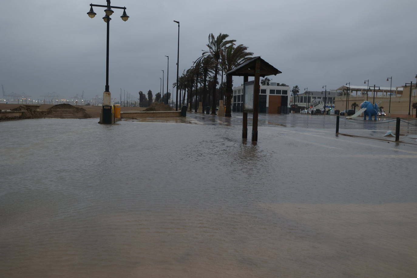 Playa de la Malvarrosa.