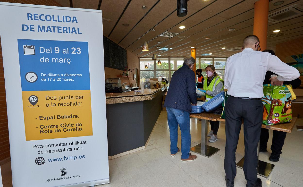 Recogida de material en Gandia.  