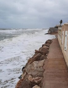 Imagen secundaria 2 - Daños en viviendas de primera línea del mar en Tavernes de la Valldigna. 