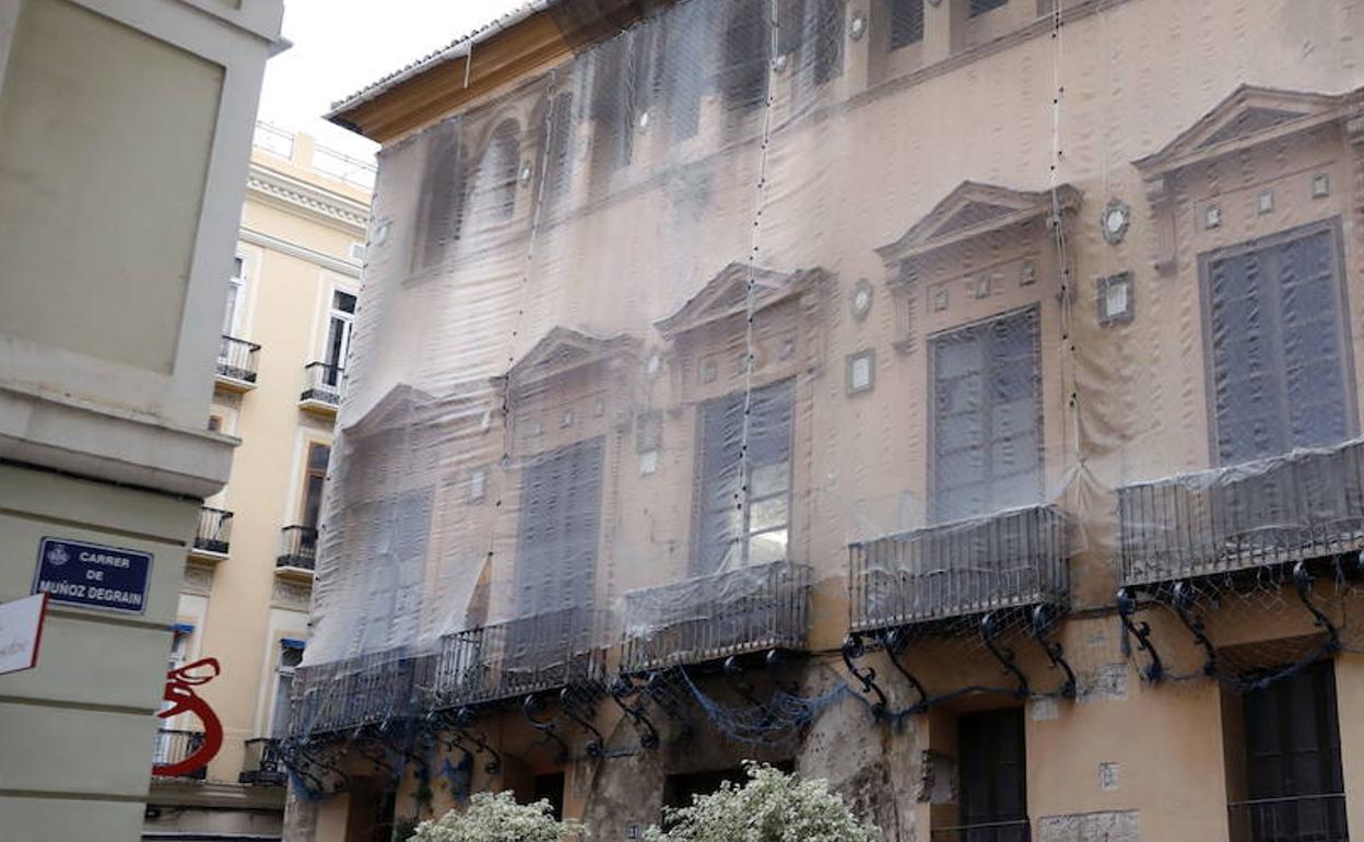 Fachada del Palacio de valeriola en obras en una imagen de archivo. 