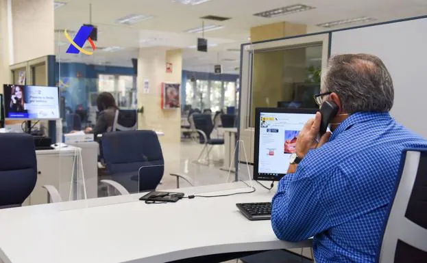 Cómo solicitar cita previa para hacer la declaración de la Renta 2021 - 2022 presencial, 'online' o por teléfono