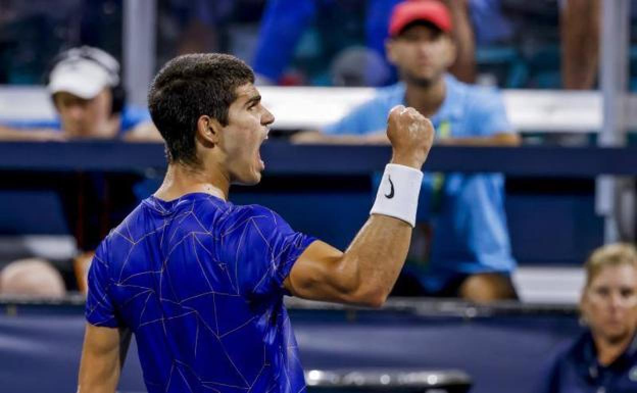 Alcaraz tras ganar a Tsitsipas.