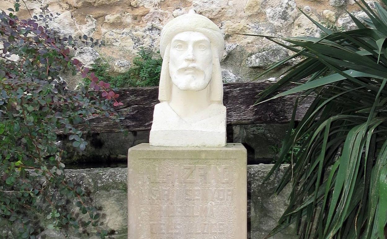 Busto de Al-Azraq en la Vall d'Alcalà, lugar de nacimiento del caudillo. 