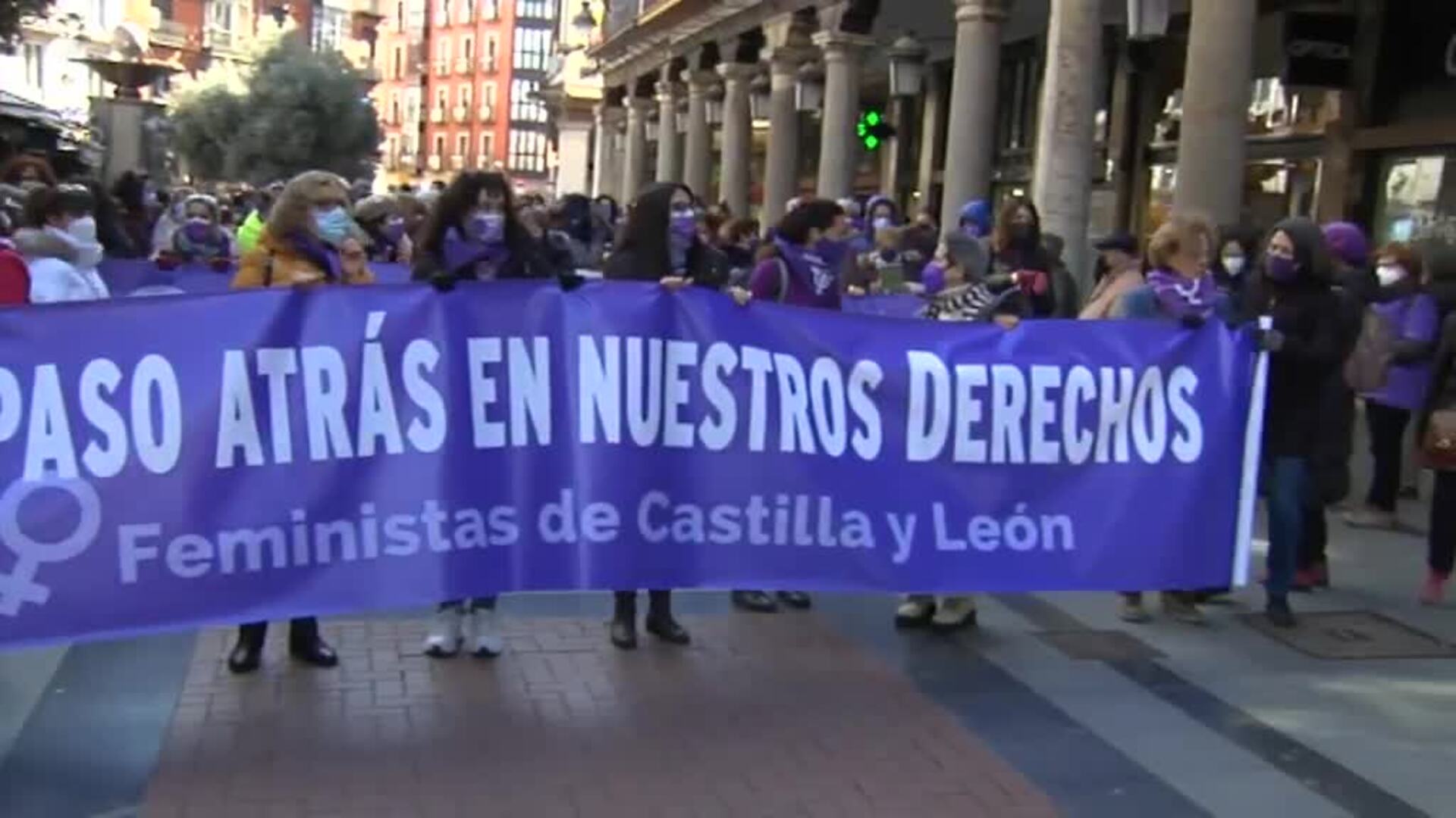 Miles De Mujeres Toman Las Calles De Valladolid Bajo El Lema Ni Un