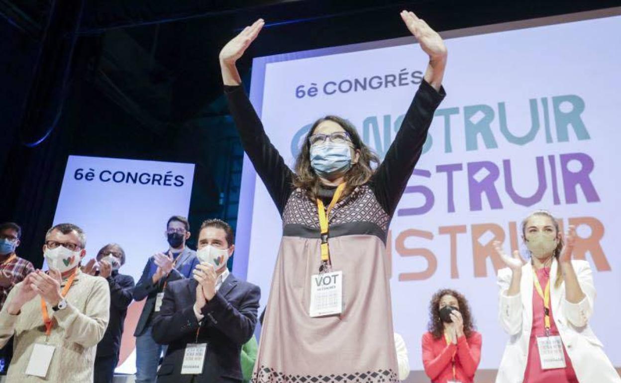 Oltra, durante el congreso de Iniciativa, el partido integrado en Compromís. 