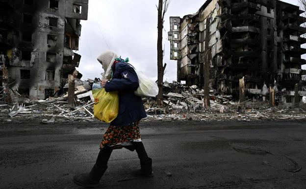 Rusia quema cadáveres para cubrir sus huellas