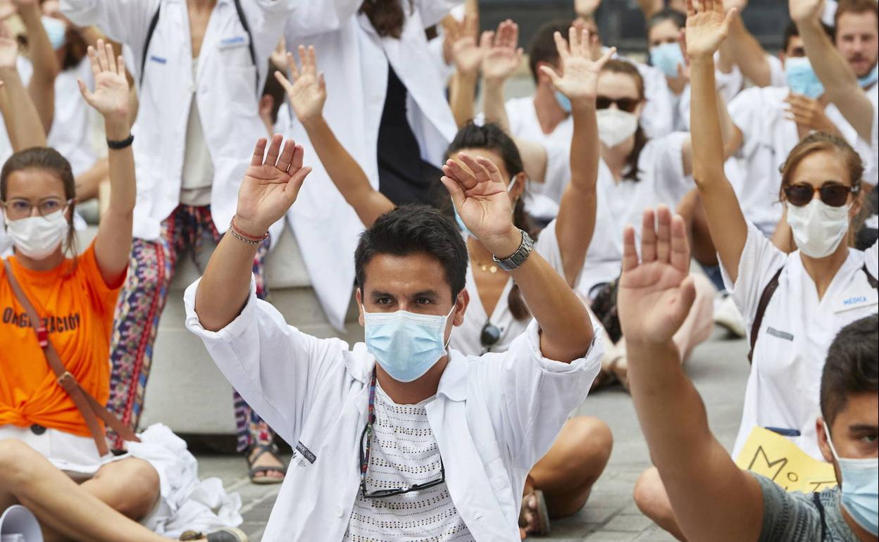 Manifestación de médicos residentes contra la precariedad laboral.