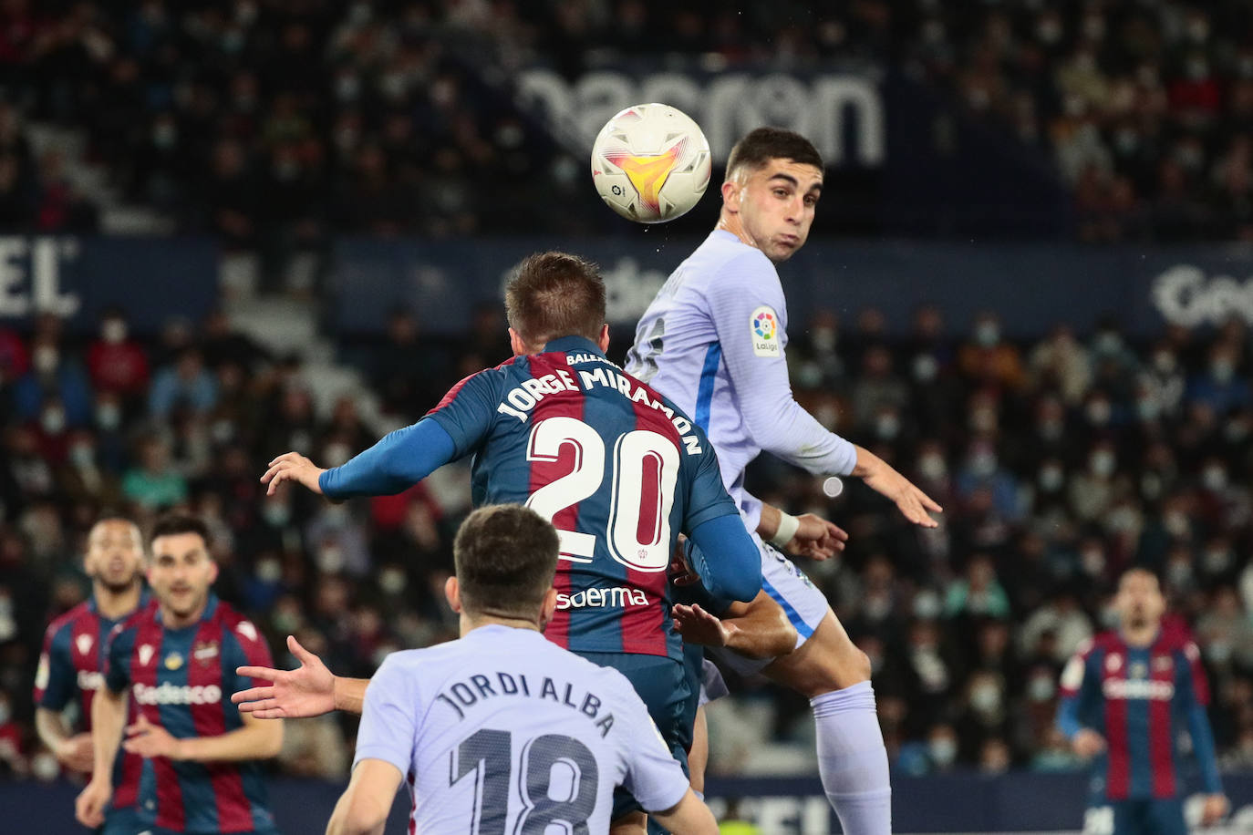 Fotos: Las mejores imágenes del Levante UD-FC Barcelona