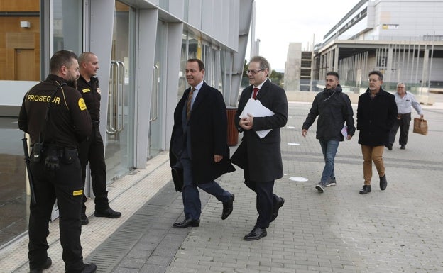 Zorío carga contra Tebas por la campaña contra la Generalitat