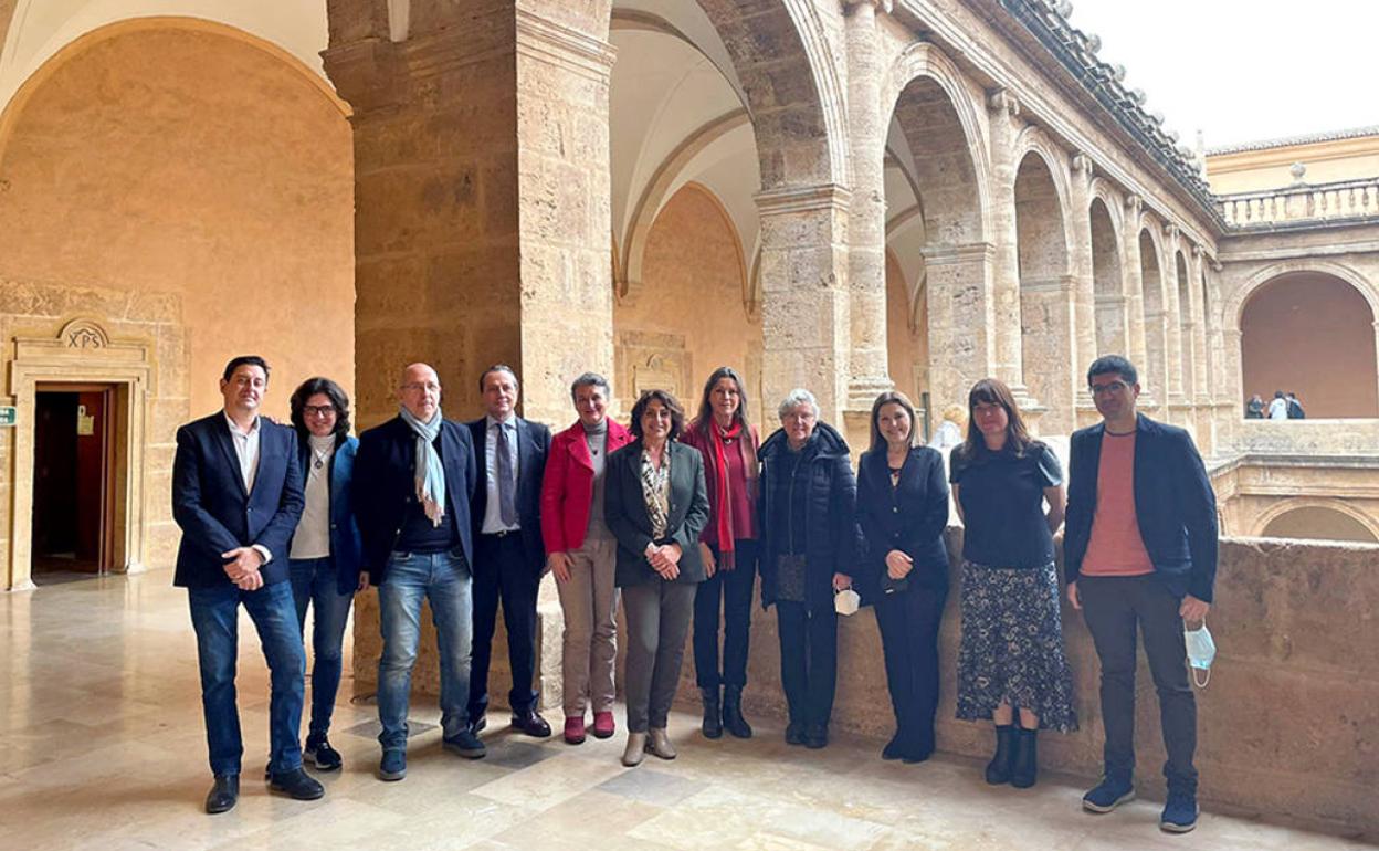 La reunión del patronato de la Fundación Francisco Brines ha tenido lugar en San Miguel de los Reyes. 